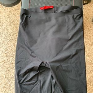 New Spanx mid thigh shorts